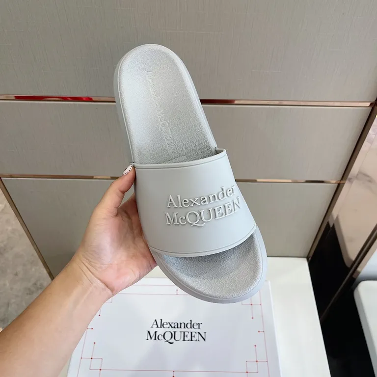 Alexander McQueen Shoe 